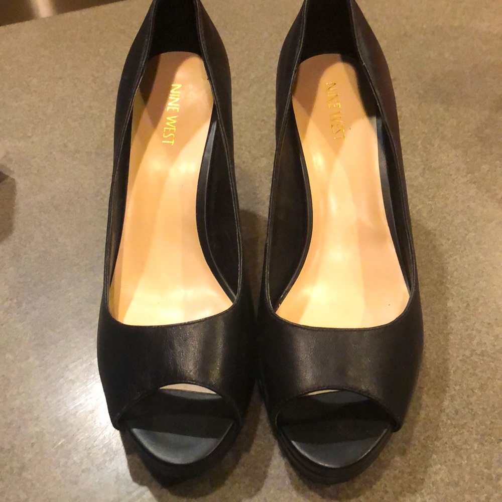 Nine West black peep toe heels